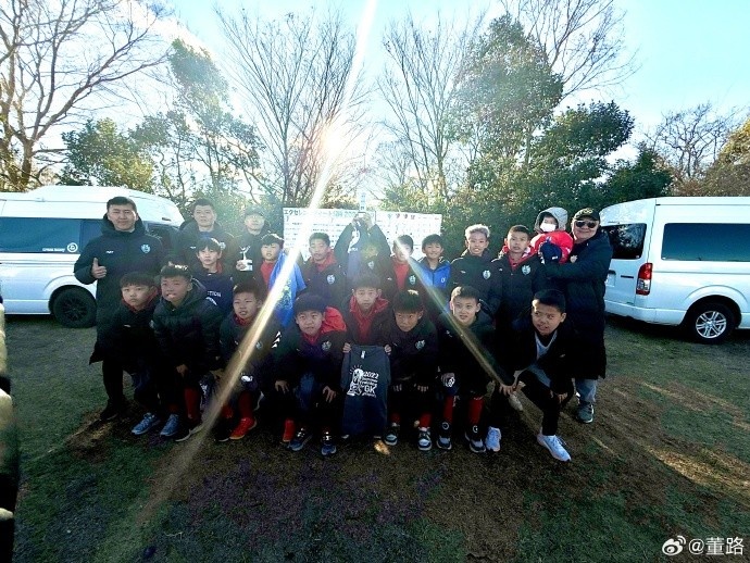  8戰(zhàn)全勝奪日本杯賽冠軍！中國足球小將發(fā)布感謝信