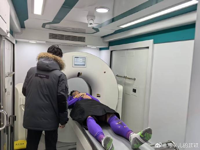  記者：謝維軍初步檢查無大礙，后續(xù)兩天還要注意觀察