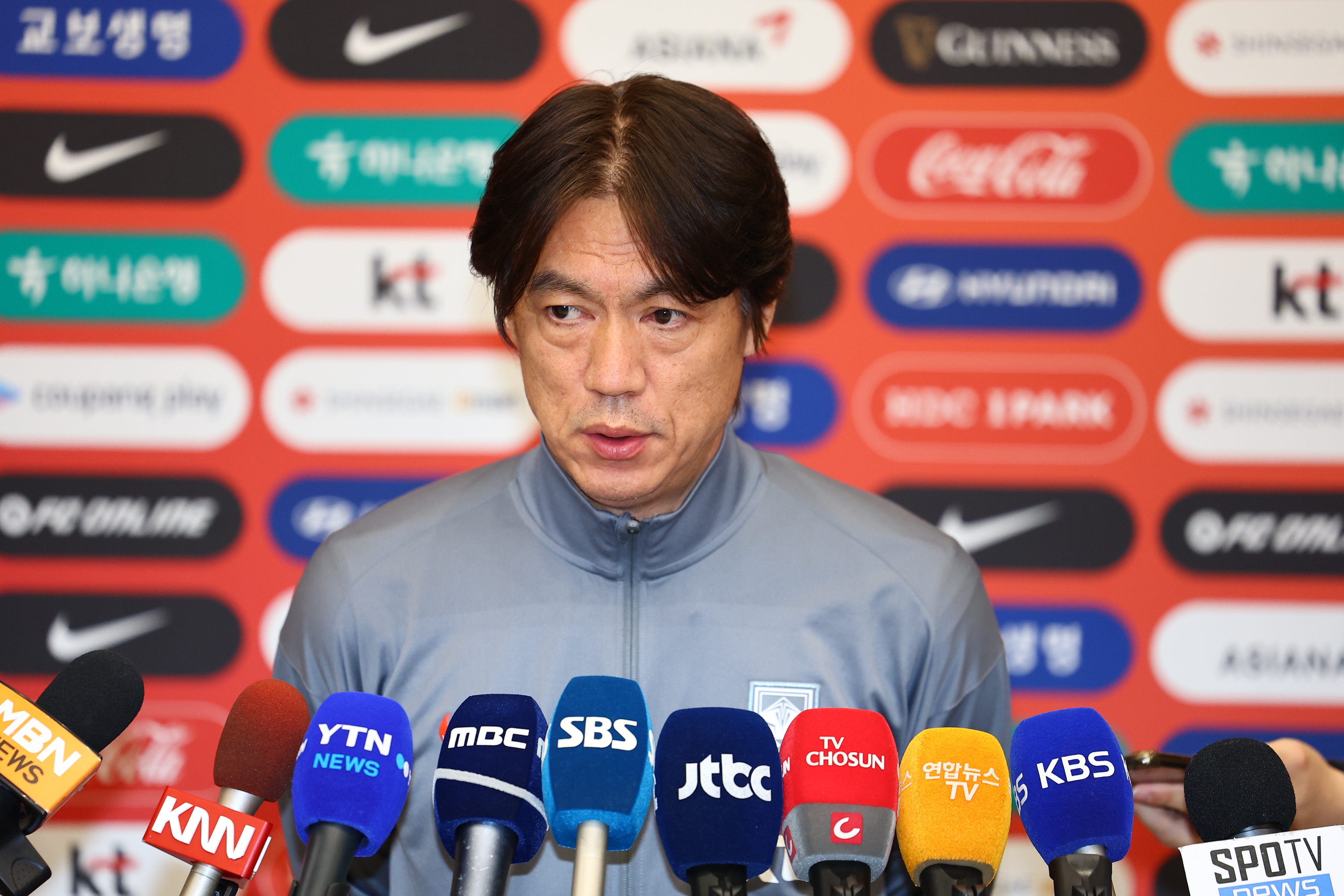  洪明甫不滿：金玟哉對國家隊也重要，拜仁缺乏對球員的保護