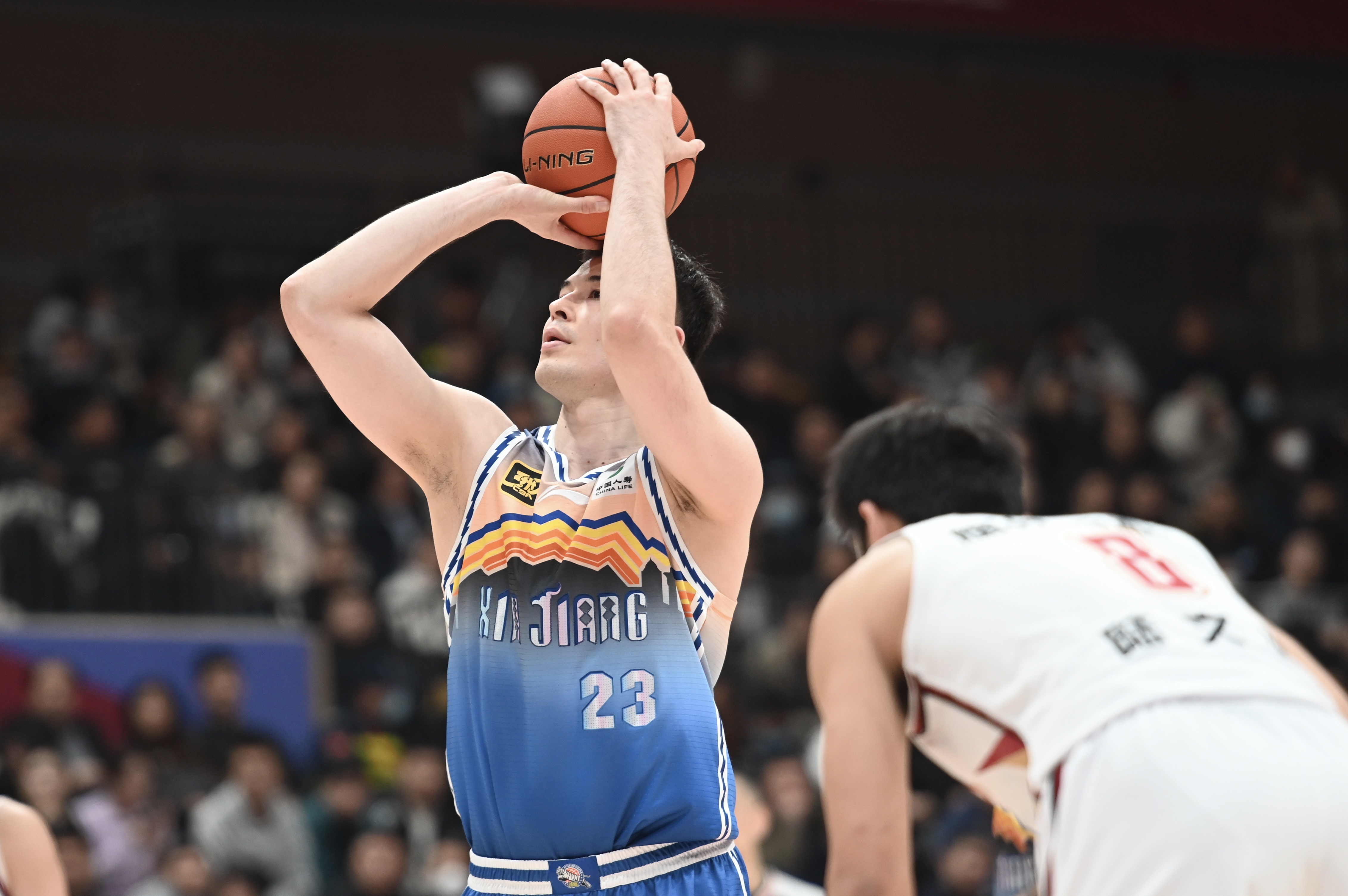  高效表現！阿不都沙拉木10中7拿下17分9板 其中4個前場板